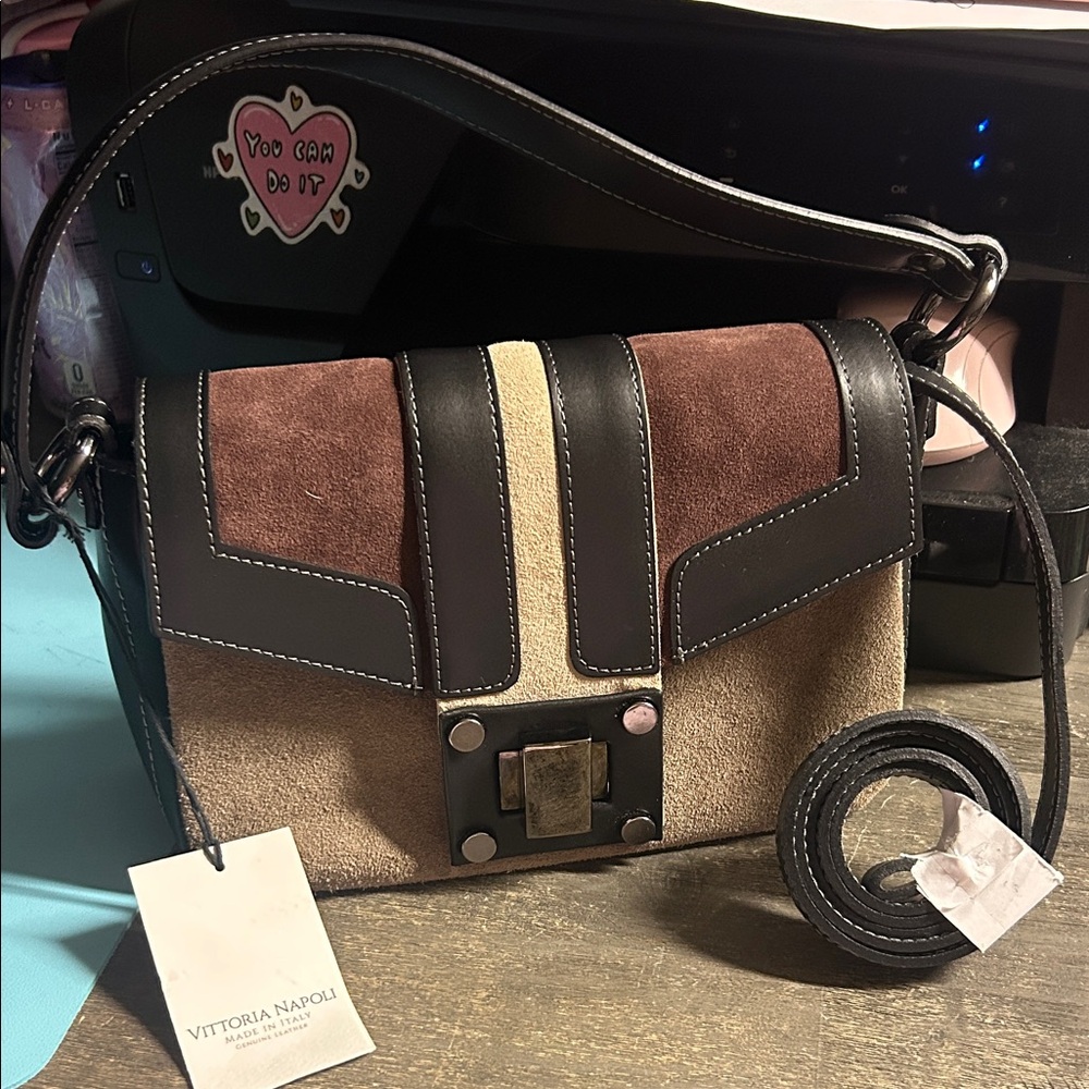 Vittoria Napoli Toscano Italian Leather Suede & Leather Shoulder Hand Bag‎ NWT